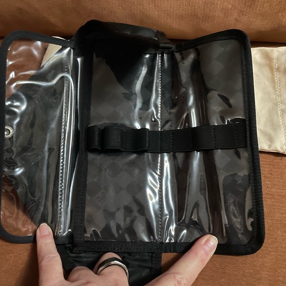 SOLD—Sonia G Brush Envelope - Picture 3 of 5